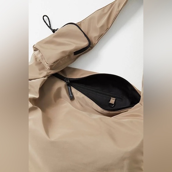 Free People FP Movement Parlay Puffer Carryall - Picture 4 of 11